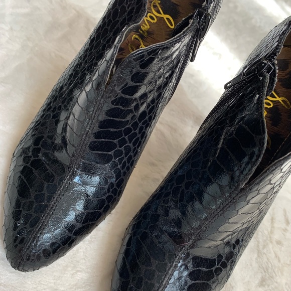 Booties 🖤 - Picture 9 of 15